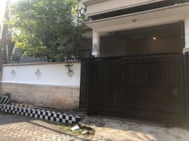 6 Bedroom House for sale in Dukuhpakis, Surabaya, Dukuhpakis