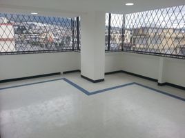 120 SqM Office for rent in Bicentenario Park, Quito, Quito, Quito