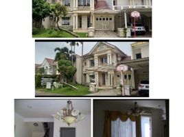 4 Bedroom House for sale in Dukuhpakis, Surabaya, Dukuhpakis