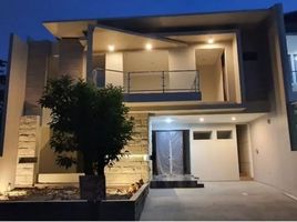 5 Habitación Villa en venta en Lakarsantri, East Jawa, Lakarsantri