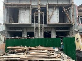 4 Habitación Villa en venta en Sukolilo, East Jawa, Sukolilo