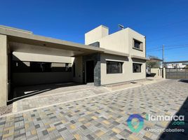 2 Bedroom House for sale in Capital, Cordoba, Capital