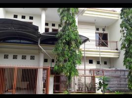 5 Bedroom House for sale in Siloam Hospitals Surabaya, Gubeng, Gubeng