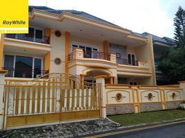 6 Bedroom House for sale in Wiyung, Surabaya, Wiyung