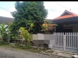 Maison 4 chambre à vendre à Tenggilis Mejoyo, East Jawa, Tenggilis Mejoyo