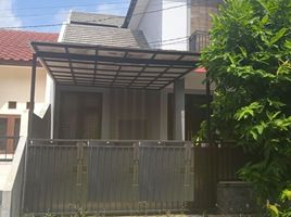 Villa 4 chambre à vendre à Wiyung, East Jawa, Wiyung