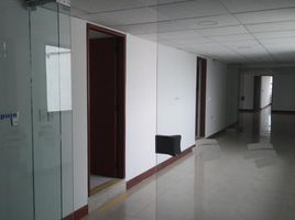 343 SqM Office for rent in River View Park, Cali, Cali