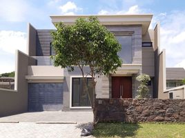 5 Bedroom House for sale in Surabaya, East Jawa, Lakarsantri, Surabaya