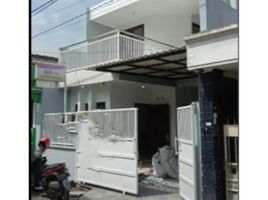 4 Bedroom House for sale in Dukuhpakis, Surabaya, Dukuhpakis