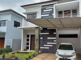 4 Bedroom Villa for sale in Husein Sastranegara International Airport, Andir, Cimahi Tengah