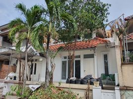 4 Kamar Rumah for rent in Lakarsantri, East Jawa, Lakarsantri