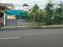 4 Bedroom House for sale in Dukuhpakis, Surabaya, Dukuhpakis