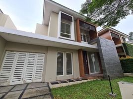 4 Kamar Vila for sale in Cipondoh, Tangerang, Cipondoh