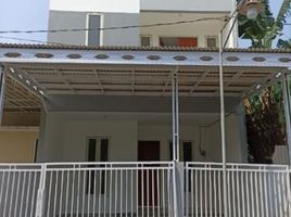 Maison 5 chambre à vendre à Rungkut, East Jawa, Rungkut