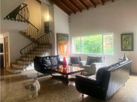 4 Bedroom Apartment for sale in Colombia, Medellin, Antioquia, Colombia