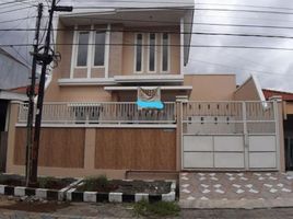 3 Bedroom House for sale in Siloam Hospitals Surabaya, Gubeng, Gubeng