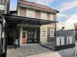 5 Bedroom House for sale in Cibeunying Kaler, Bandung, Cibeunying Kaler