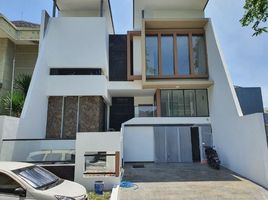 5 Bedroom Villa for sale in Mulyorejo, Surabaya, Mulyorejo