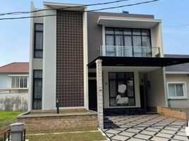 4 Kamar Vila for sale in Bekasi, West Jawa, Lemahabang, Bekasi