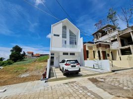 3 Kamar Vila for sale in 23 Paskal Shopping Center, Andir, Cimahi Tengah