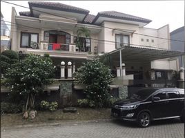 6 Bedroom House for sale in Dukuhpakis, Surabaya, Dukuhpakis