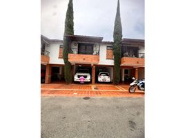 4 Bedroom Villa for sale in Bare Foot Park (Parque de los Pies Descalzos), Medellin, Medellin