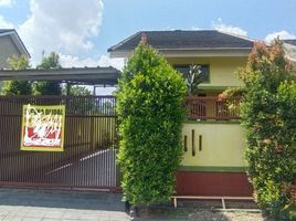 3 Bedroom Villa for sale in 23 Paskal Shopping Center, Andir, Sumurbandung