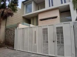 4 Habitación Casa en venta en Gubeng, East Jawa, Gubeng