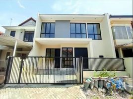 4 Habitación Casa en venta en Wiyung, East Jawa, Wiyung