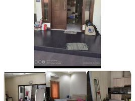 4 Bedroom House for sale in Dukuhpakis, Surabaya, Dukuhpakis