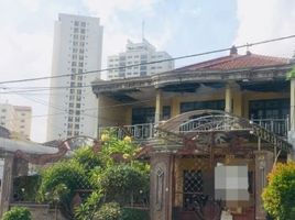 6 Bedroom House for sale in Dukuhpakis, Surabaya, Dukuhpakis