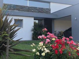 2 Bedroom House for sale in Pilar Buenos Aires, Pilar