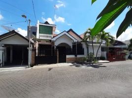 4 Bedroom House for sale in Wonocolo, Surabaya, Wonocolo