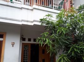 4 Kamar Vila for sale in Cipondoh, Tangerang, Cipondoh