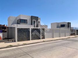 4 Bedroom House for sale in Chile, Coquimbo, Elqui, Coquimbo, Chile