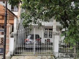 5 Habitación Villa en venta en Gunung Anyar, East Jawa, Gunung Anyar