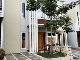 5 Kamar Rumah for sale in Halim Perdanakusuma Airport, Makasar, Jatinegara