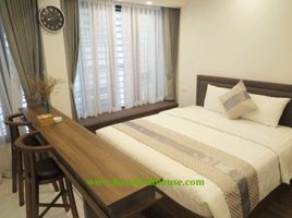 11 chambre Appartement for rent in Hang Trong, Hoan Kiem, Hang Trong