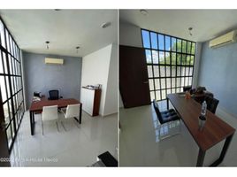 156 m² Office for rent in Merida, Yucatan, Merida
