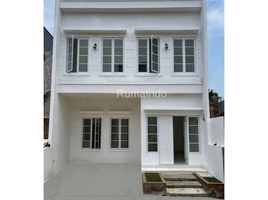 4 Bedroom House for sale in Setu Babakan, Jaga Karsa, Lima