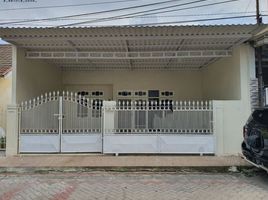 3 Habitación Villa en venta en Rungkut, East Jawa, Rungkut