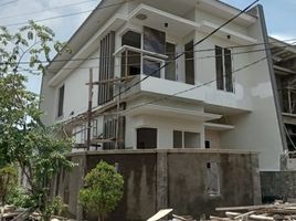 3 Bedroom House for sale in Siloam Hospitals Surabaya, Gubeng, Gubeng