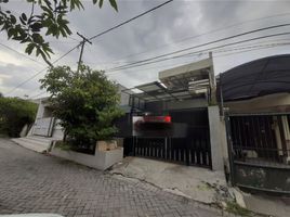 4 Bedroom House for sale in Dukuhpakis, Surabaya, Dukuhpakis