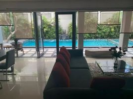 6 Bedroom House for sale in Dukuhpakis, Surabaya, Dukuhpakis