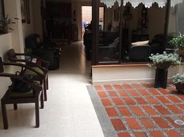 2 Bedroom Villa for sale in Bare Foot Park (Parque de los Pies Descalzos), Medellin, Medellin