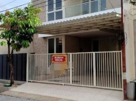 4 Schlafzimmer Villa zu verkaufen in Tambaksari, East Jawa, Tambaksari