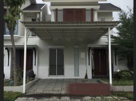 4 Kamar Rumah for sale in Karangpilang, East Jawa, Karangpilang