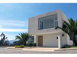 3 Habitación Casa en venta en Nayon, Pichincha, Nayon