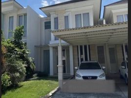 4 Bedroom House for sale in Dukuhpakis, Surabaya, Dukuhpakis