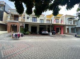 Maison 4 chambre à vendre à Tenggilis Mejoyo, East Jawa, Tenggilis Mejoyo
